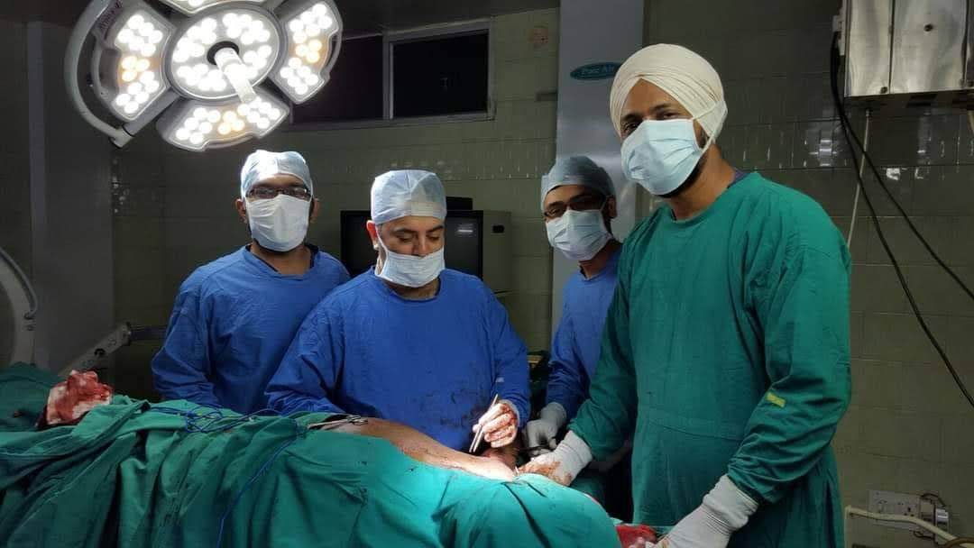 Dr. Vikas Kakkar Operating Diabetic Foot Ulcer